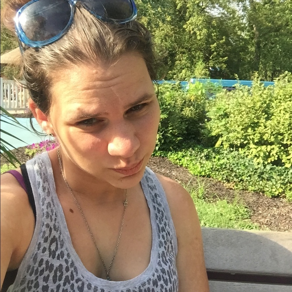 Meet your Posher, Anna